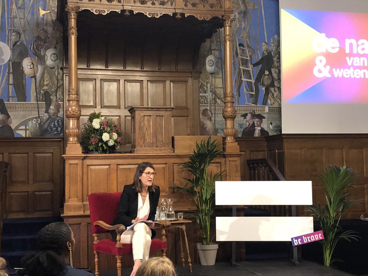 Interessant verhaal door <a href="/kzernike/">Kate Zernike</a> <a href="/nytimes/">The New York Times</a> <a href="/denacht/">De Nacht van K&W</a> over problemen waar wetenschapper Nancy Hopkins in jaren 80/90 tegen aan liep als vrouw in een mannenwereld. Ze trekt paralellen met politiek en journalistiek. ‘topman wordt gezien als genius, een topvrouw als harde werker’