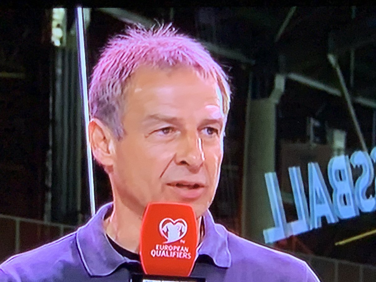 Coole Farbe! 😉 #fussball #Quali #jürgenklinsmann