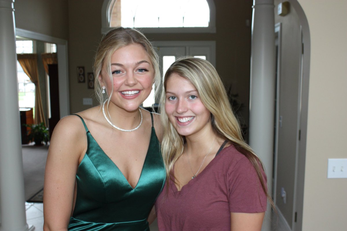 mcfran40's tweet photo. Happy eighteenth @MorganMiner4!! Glad to have you by my side always, love you sooooo much���️ can’t wait for the Kentucky visit 🤪 #shittyk https://t.co/JoudZkERiI