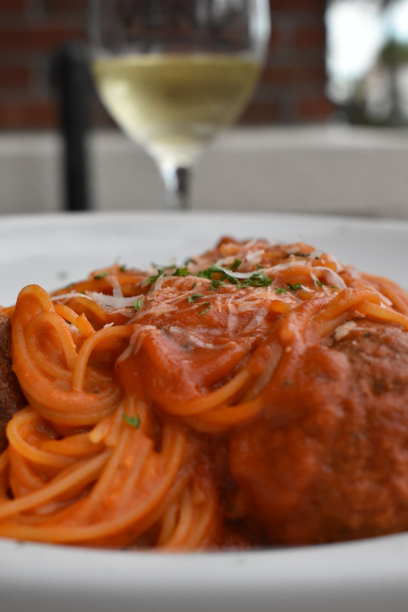 A huge bowl of pasta and a (hopefully even bigger) glass of wine sounds pretty good right now. Anyone else?