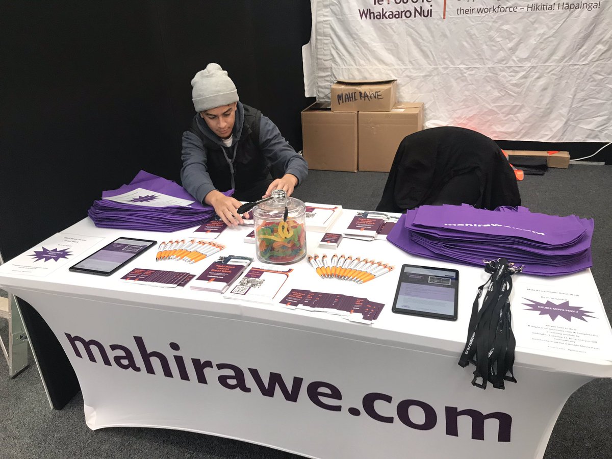 Early morning trek with my son Sifa to setup our stall for Careers Expo in Hamilton. <a href="/TePouNZ/">Te Pou</a> #MahiRawe