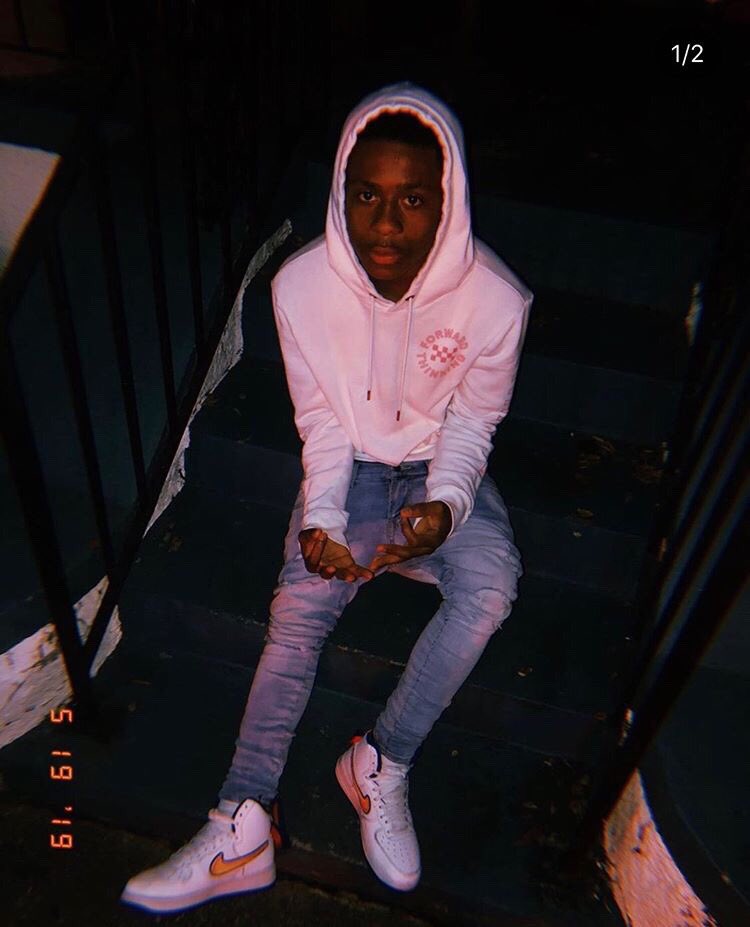 dee7gg's tweet photo. in my eyes no man is a man 🕷💜 https://t.co/D4cQiX5tXI