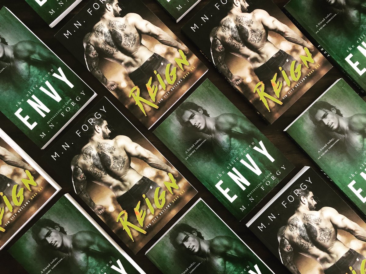 box_mystic's tweet photo. Status: Boxing! MN Forgy signed books are coming! https://t.co/7NzwIFsbh1