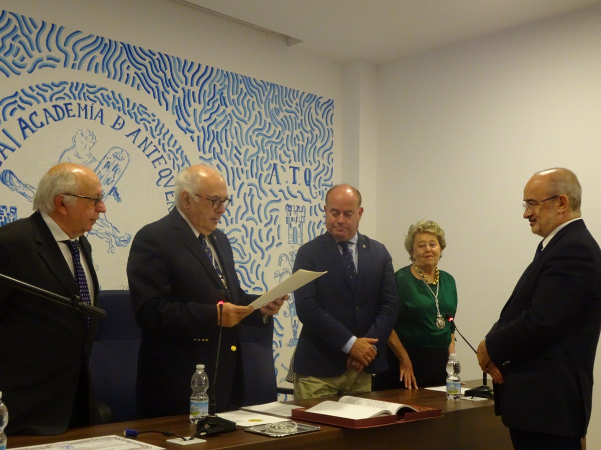 CA Dólmenes de Antequera tweet media