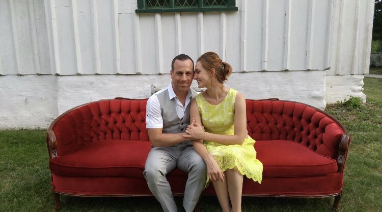 cleekers's tweet photo. I support and respect this beautiful and amazing marriage!! 💖#TeamBarretti #EarpersRespectRay #RayHaught #RayKat https://t.co/PlaCI5MFL1