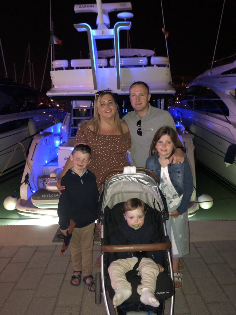 SpikeMilligan51's tweet image. Very rare family photo. Me the wife and three children. #Milligans @rachaelmi