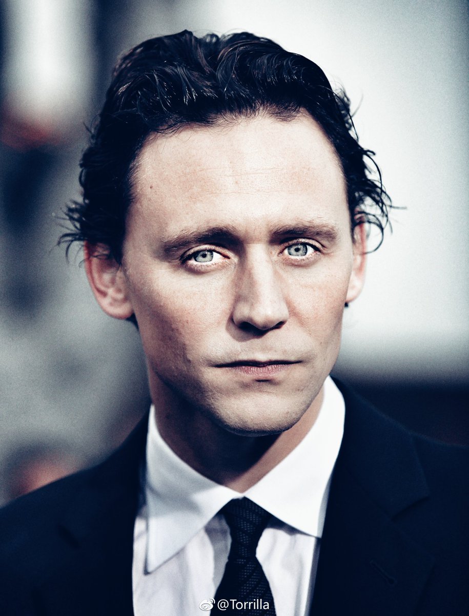 TomTheNextLevel's tweet photo. #TomHiddleston #RavenTom #MyEdits Photos via https://t.co/i001as0vu6 https://t.co/p20lU55izE