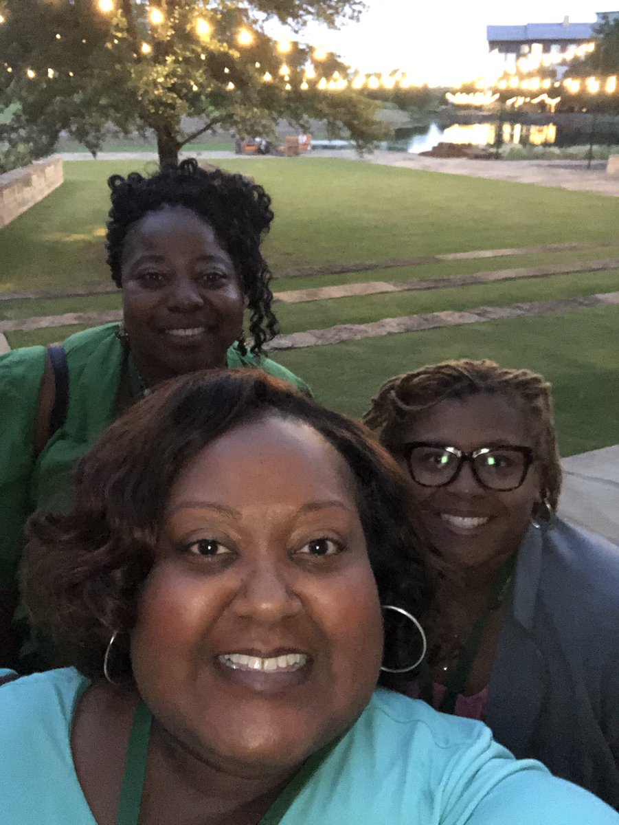 yolanda_gaither's tweet photo. Night #1 @Deloitte #courageousprincipals, this is going to be great! @KatShackC https://t.co/l8jONiQZBA