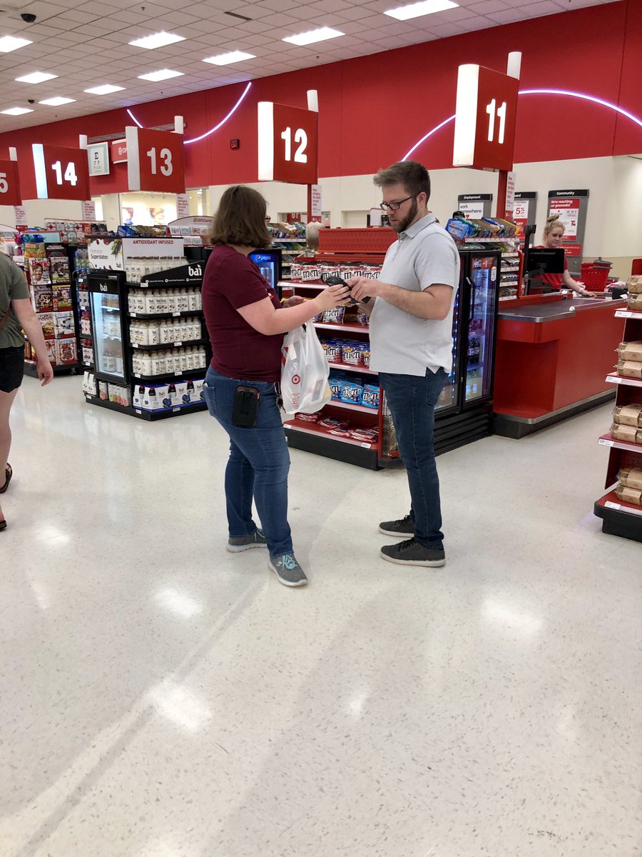 Nobody has time to wait in lines when it’s this nice out!! Thank goodness for LINE BUSTING at 1351! I love when the team teaches me new things! <a href="/Lisa_a_collins/">Lisa collins</a> <a href="/emily_lindaaaa/">Emily Linder</a> <a href="/Marisa_ann28/">Marisa Williamson</a> <a href="/AmiBerg6/">Ami_Berg</a>