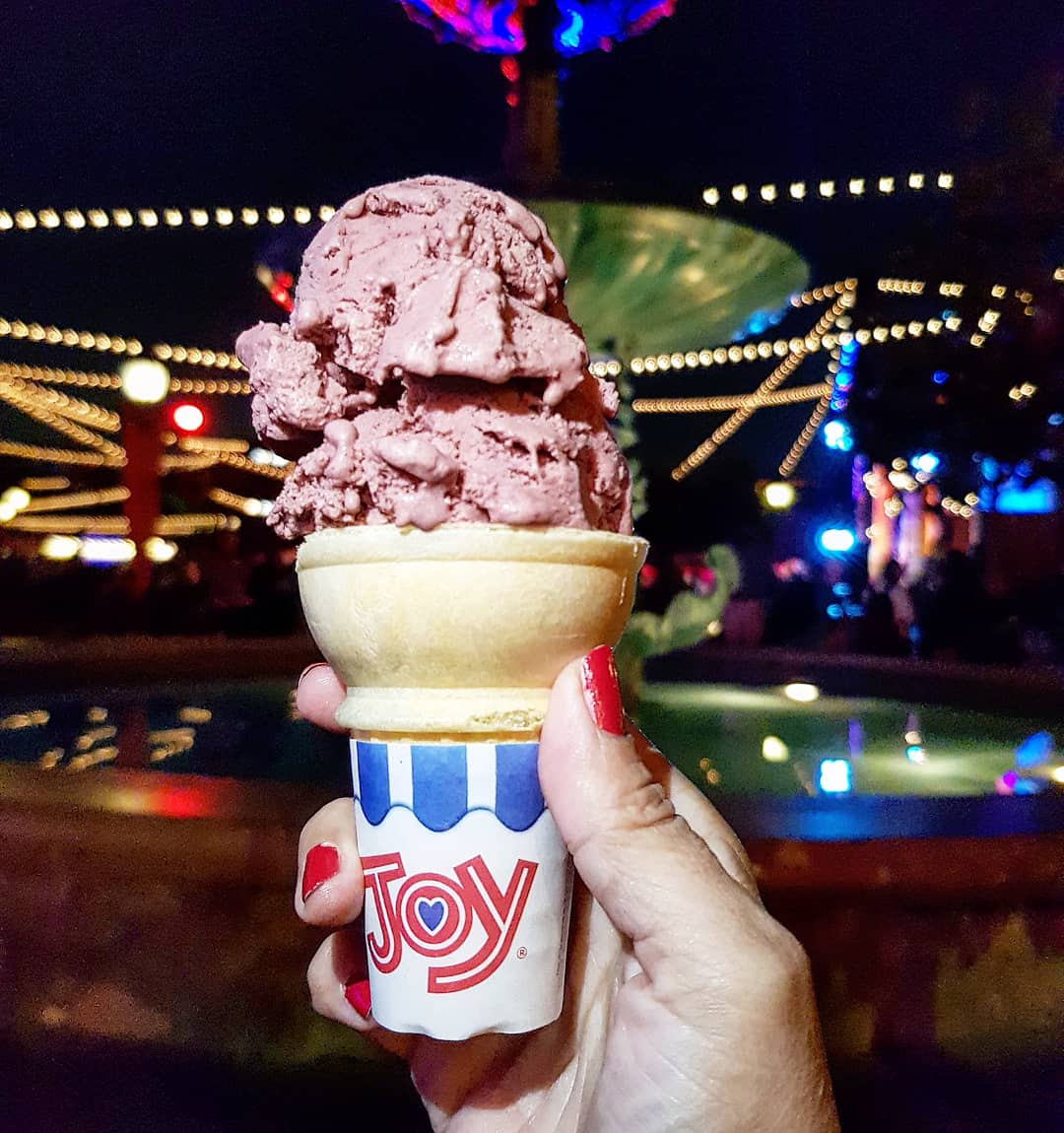 monicazyoung's tweet photo. Backyard Style BBQ Party at Knott's Berry Farms @Knotts #KnottsSummerNights #KnottsBerryFarm #KnottsPartner
https://t.co/6lQHBvsVb1 https://t.co/EuYy0a0bIs