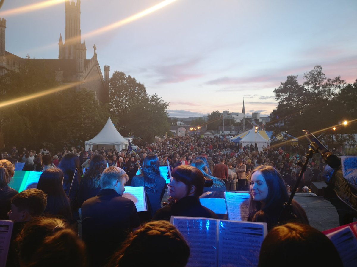 CarlowChoralSoc's tweet image. What a crowd at tonight&apos;s #sugartown 
#stageview 
@CarlowArts @CreativeCarlow #CarlowArts #carlow @BlanaidMurphy #mozart