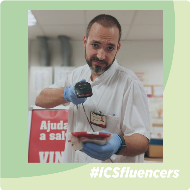 #ICSfluencers <a href="/bankhero77/">Bankhero</a>:
"#Bondia! Soc l'Alberto, més conegut com a Bankhero a les xarxes. Aquesta setmana us convido a passar al 'backstage' del Laboratori de Transfusions del <a href="/donarsang/">Banc de Sang</a> a <a href="/vallhebron/">Vall d'Hebron</a>. Us sorprendrà tot el que hi fem. La sang és vida i omple de vida!" #S10BH
