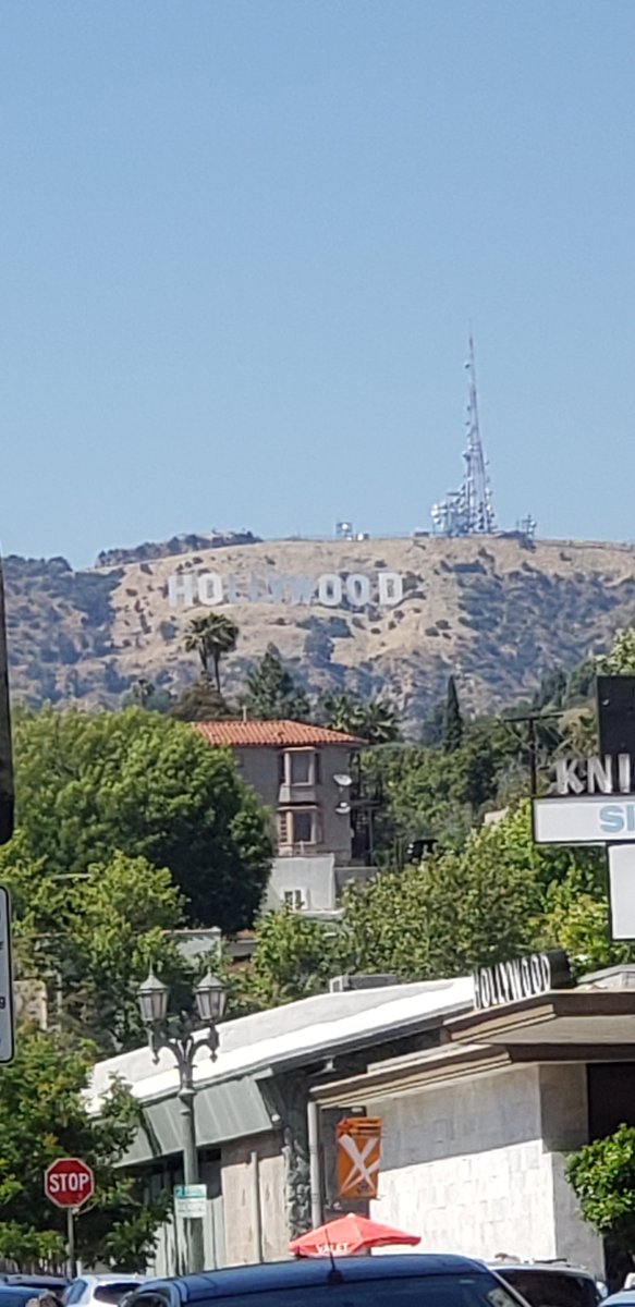 MzRasheda's tweet photo. Mama We Made It #AtlienInCali https://t.co/Qe4JQ4RSvH
