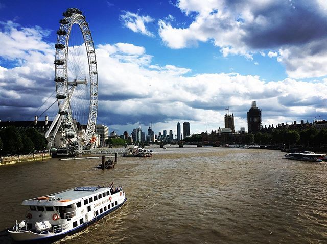 CaenRagestorm's tweet photo. First day in London with awesome weather
#visitLondon #london #unitedkingdom #thames #sightseeing #londoneye #traveling #cityview #cityphoto #londonphoto #londonphotography #bluesky #lotofwalking #iliketotravell #travelwithcaen #caenragestorm https://t.co/bfGzEl7NCB https://t.co/bu5IwoBrev