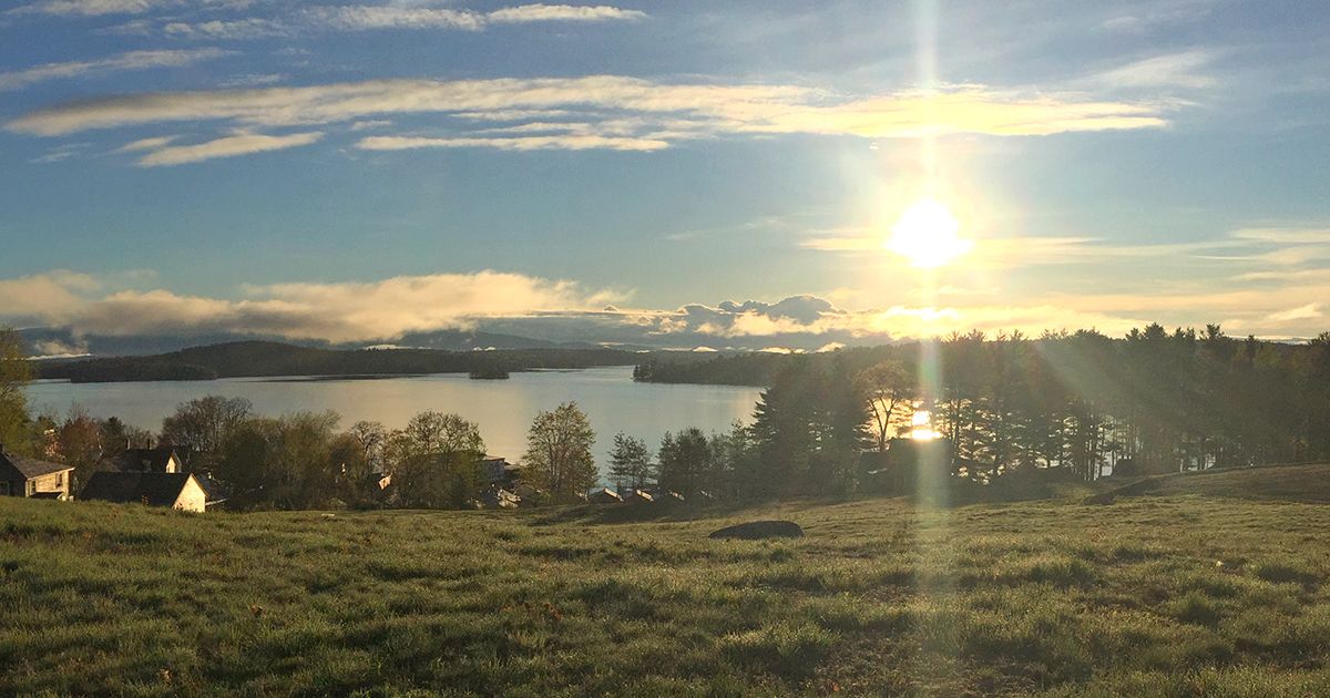 GraniteBridgeNH's tweet photo. Rather than make costly upgrades to existing interstate pipelines, we're proposing a lower cost, lower impact solution to meet the Granite State's growing demand for #naturalgas. #GraniteBridge https://t.co/utVk1k2V2o https://t.co/zB0RqFUwhF