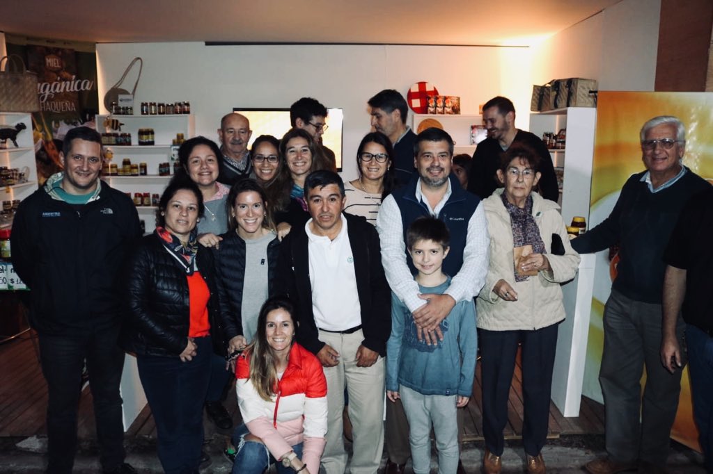 produccionchaco's tweet image. #Cerrando la #ExpoMiel2019 con la presencia del Mtro. @repettomj en el Parque Intercultural 2 de Febrero de la ciudad de Resistencia.