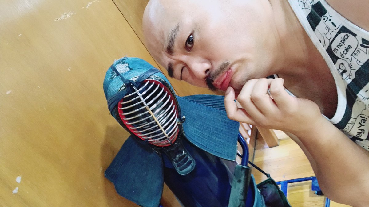 楽屋に鎧武者がいるしんよー！
キテレツ斎さまが作ったしんかー？

#旭川医科大学 #医大祭