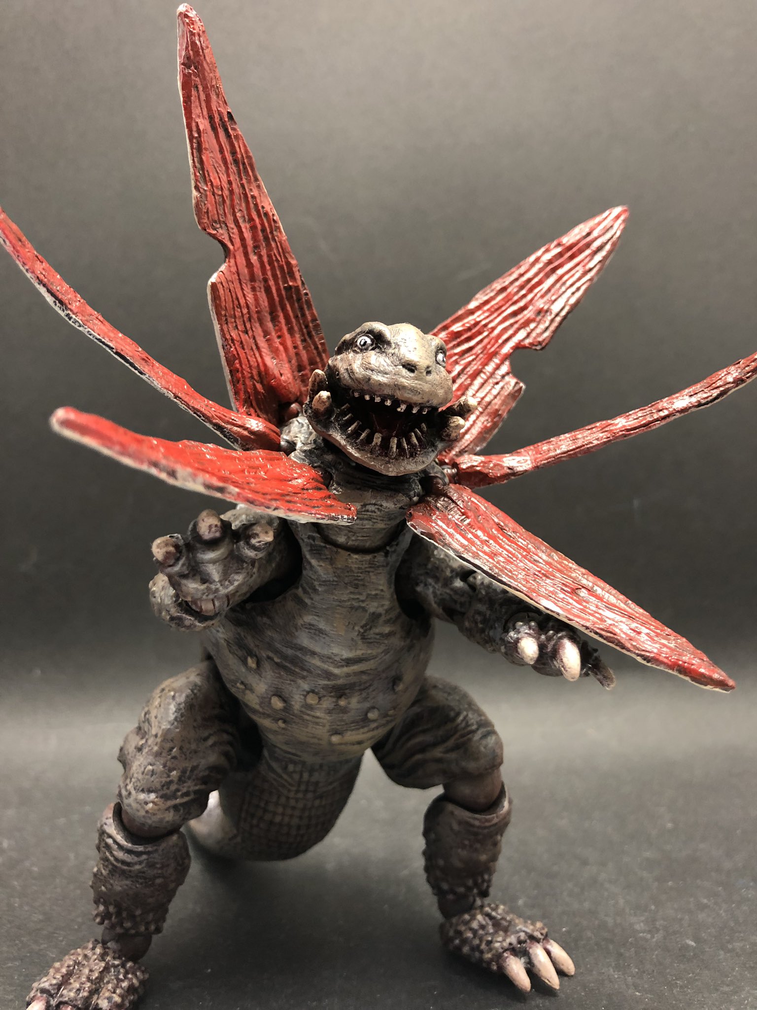 バラゴン 特撮 リボルテック