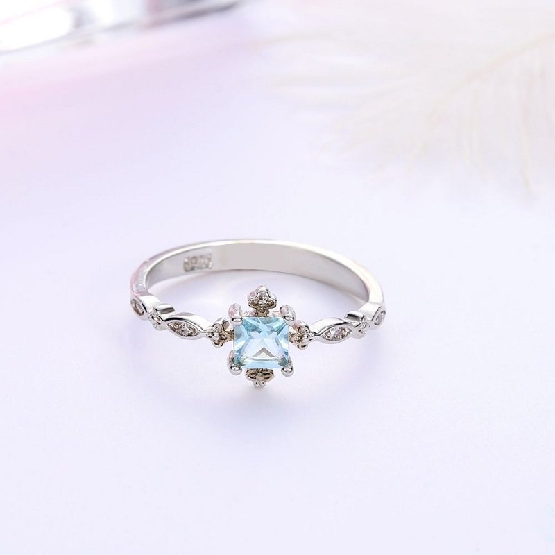 gotrendzco's tweet photo. Our Newly Released Crystal Twist Classical Ring is now available for SGD $20! Hurry! Get yourself one before stocks run out! This is the FINAL COST! Free worldwide shipping is offered! 😊

Check it out here 👉
https://t.co/4QpLPzkeEX https://t.co/fCI9xGyraL