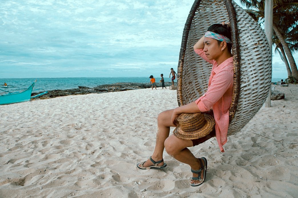 DMichaelAngel0's tweet photo. Captured by a California based~Filipino Fashion photographer whom I met (eventually we became friends)  during my solo travel in Siargao Island, Philippines. Thank you so much @albertgagophotography, miss u na kuya! 💙

#wheninSiargao #albertgagophotography #islandguy #tanned https://t.co/Pnk2qjUW09