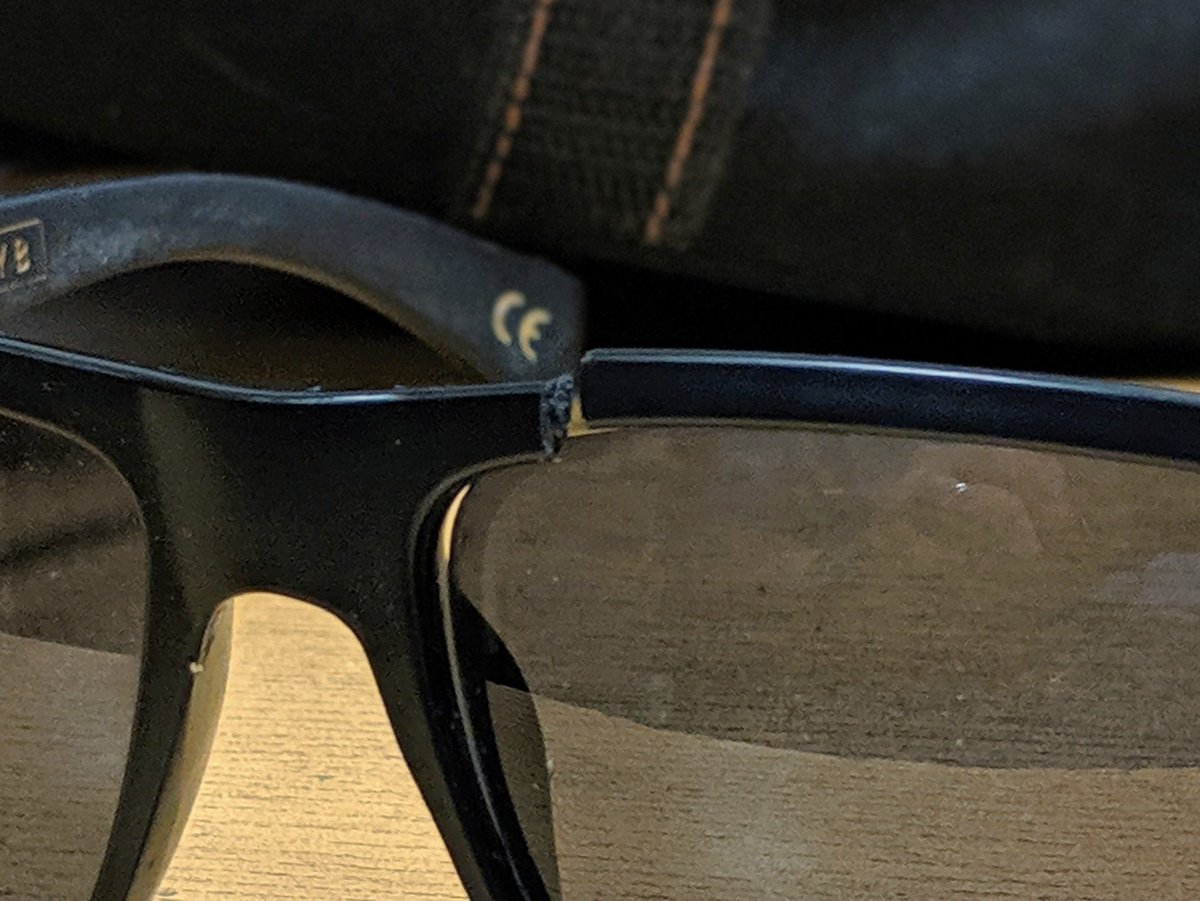 ELJefeReviews's tweet image. Sad day for your boy. My trusty EL JEFE shades broke. 😭 Lasted me 1 year of near daily use and abuse. For $40 bucks I definitely got my money's worth. Time to order another set. 😎 #RIP #FinChat #RestInSpaghettiNeverForgetti