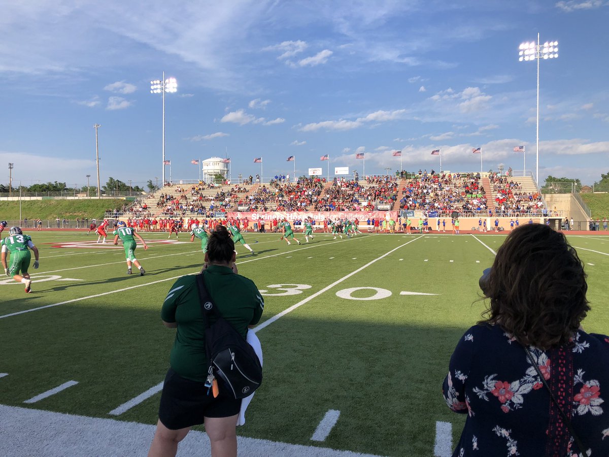 DCSCEvents's tweet image. And we’re under way for the 46th @KSShrineBowl in Dodge City.  #sb19 #gettheheckintododge