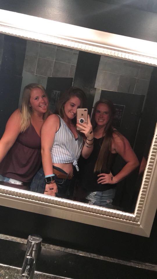 felderrr's tweet photo. Take me backkkkkk #PCB2018 https://t.co/fjUvBVNGNK