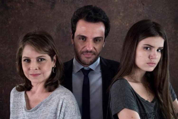 ZAMENZA's tweet photo. Há 4 anos estreava #VerdadesSecretas, mais um fenômeno do Walcyr e a melhor novela das 23h. Que saudades de Angel diaba, Carolina, Alex maldito, Giovana suprema, Larissa drogada, Fanny, enfim... https://t.co/kECplNaZd5