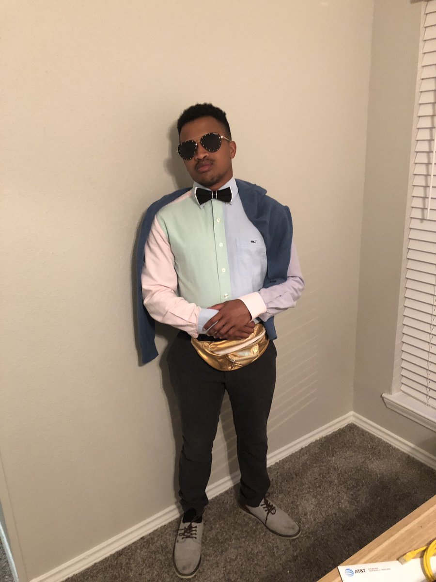 TheJBolt's tweet photo. All this heat, so you know I'm drippin
#PatReily https://t.co/nMaYqcrUj6