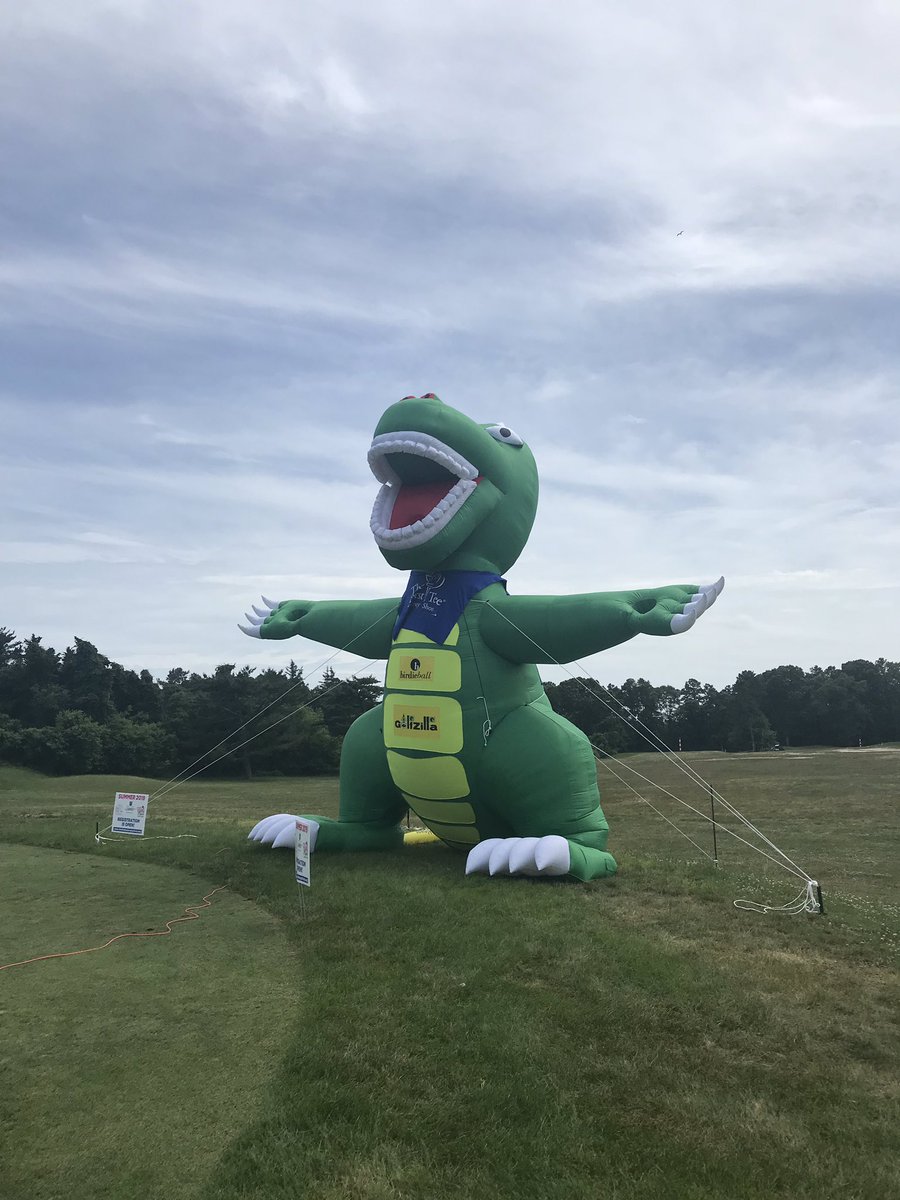 firstteejs's tweet image. He’s 20ft tall, green and has been sited @ShopRiteLPGA @Seaviewgolf