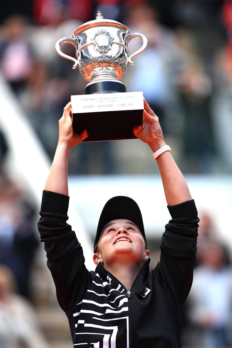 TennisAustralia's tweet photo. A humble and deserving champion. Glorious scenes from @ashbar96's major breakthrough at @rolandgarros ✨ #GoAussies https://t.co/Q7qzao5egT