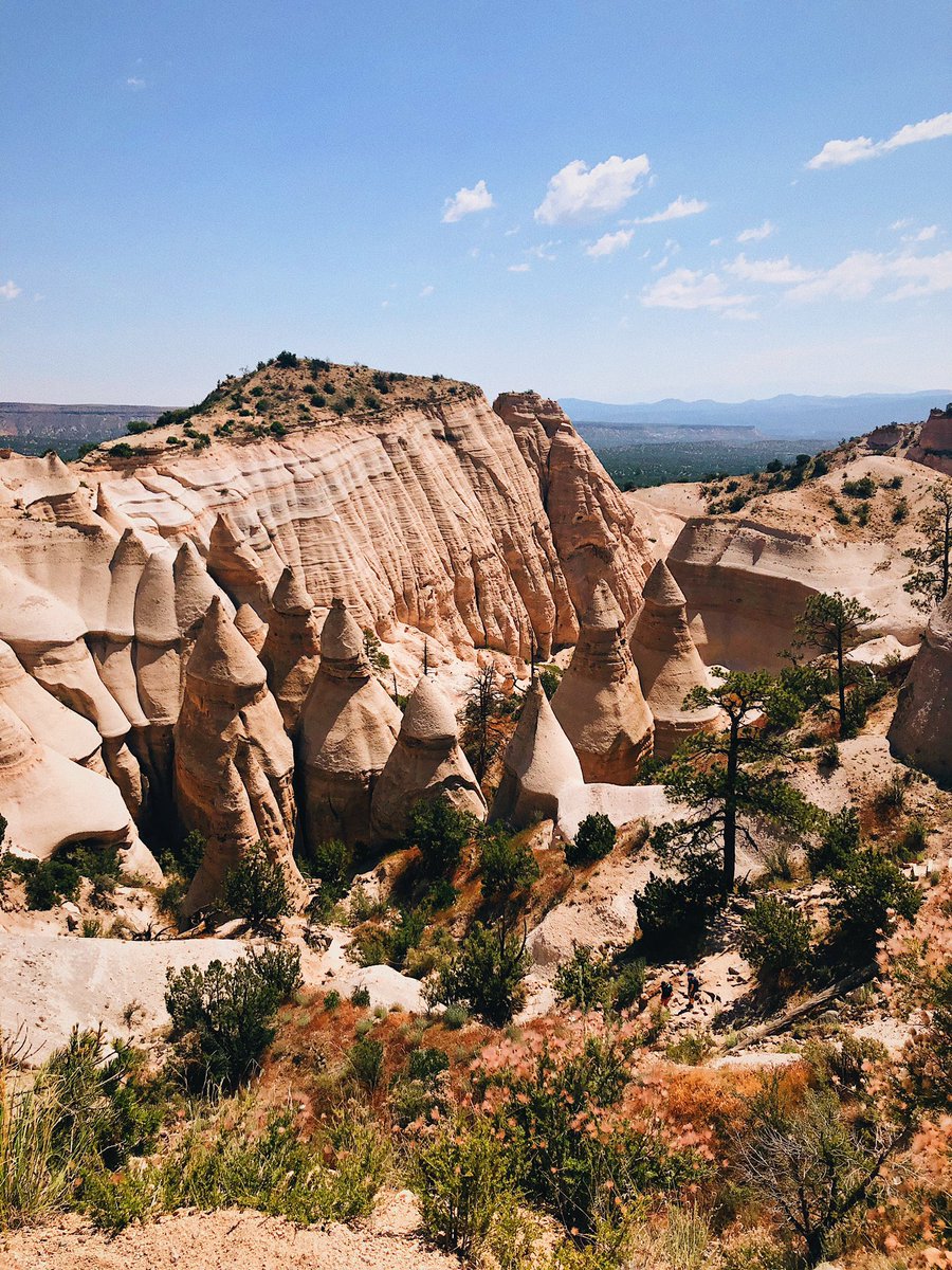 tyrarenae_'s tweet photo. Hiking in Nuevo Mexíco 🌵 https://t.co/MLuehi4rhZ