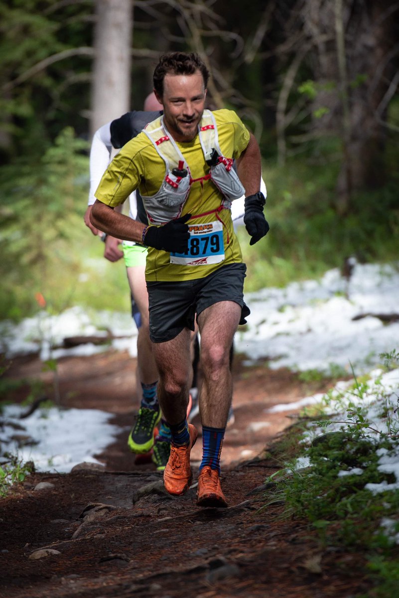 campbelladam79's tweet photo. Hard 22km race today with @5PeaksRun in Canmore. So many fast people out there. Huge thanks to the organizers, volunteers, spectators & competitors for a fun & fast morning. I finished 2nd in a close battle with 4 others (yes, snow on the ground & we have to race with bear spray) https://t.co/vSfmoxzdIj