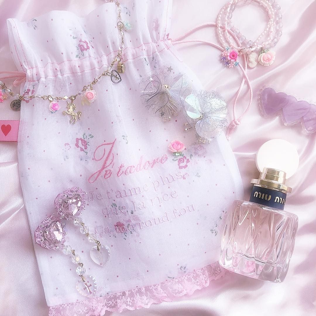物語に登場するかのようなアイテムにキュンが止まりません♡ 大人気