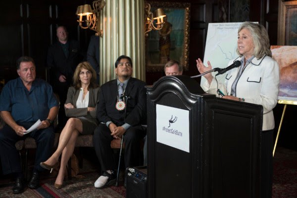 Dina Titus tweet media