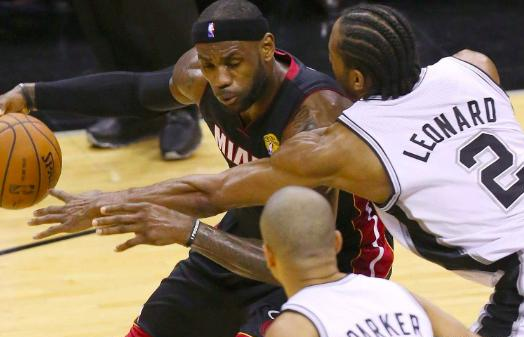 曾因一個罰球輸給詹皇導致丟冠!如今他已完全蛻變追平Kobe,破NBA 73年記錄!-黑特籃球-NBA新聞影音圖片分享社區