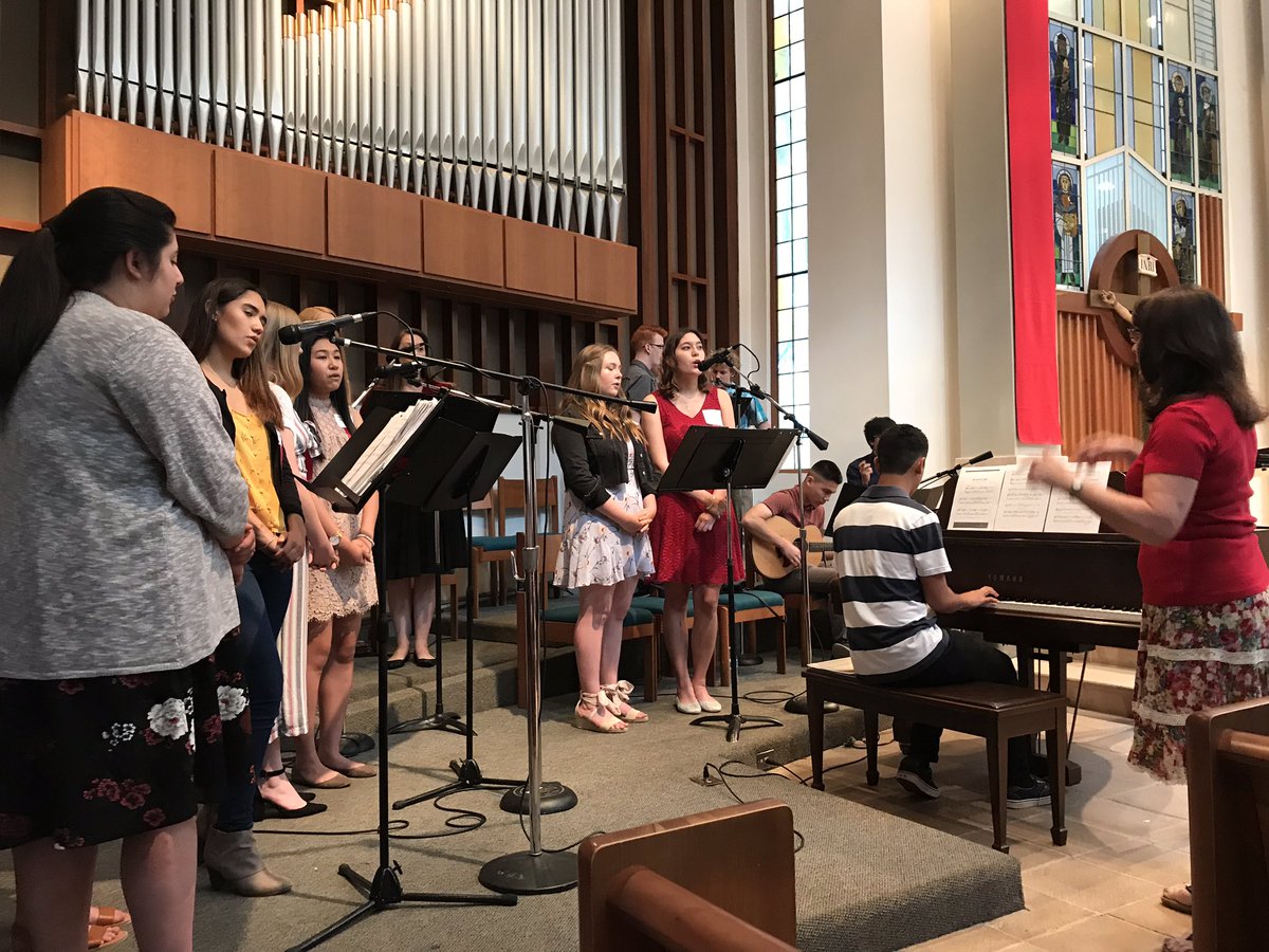 sms_ppal's tweet photo. We had a great turnout at our Sixth Annual Alumni Mass. It was great seeing everyone again. #ourcru #smspoway https://t.co/KxzJCqSQFZ