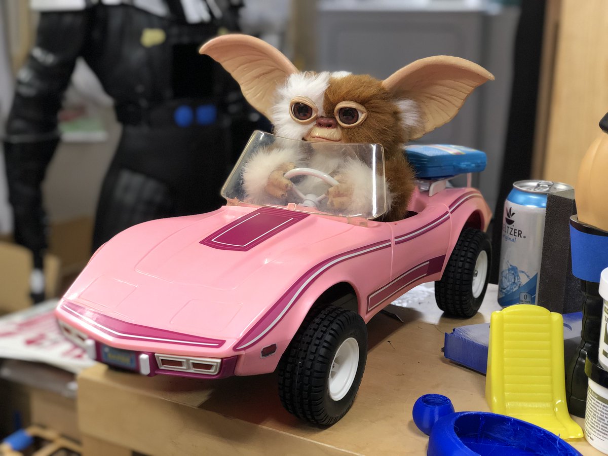 グレムリン」ギズモの人形はいっぱいあるけど、ギズモが乗った