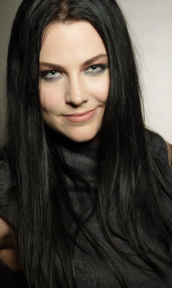 Ms_Rose's tweet photo. Amy Lee (Evanescence) https://t.co/Ox70BUU3io