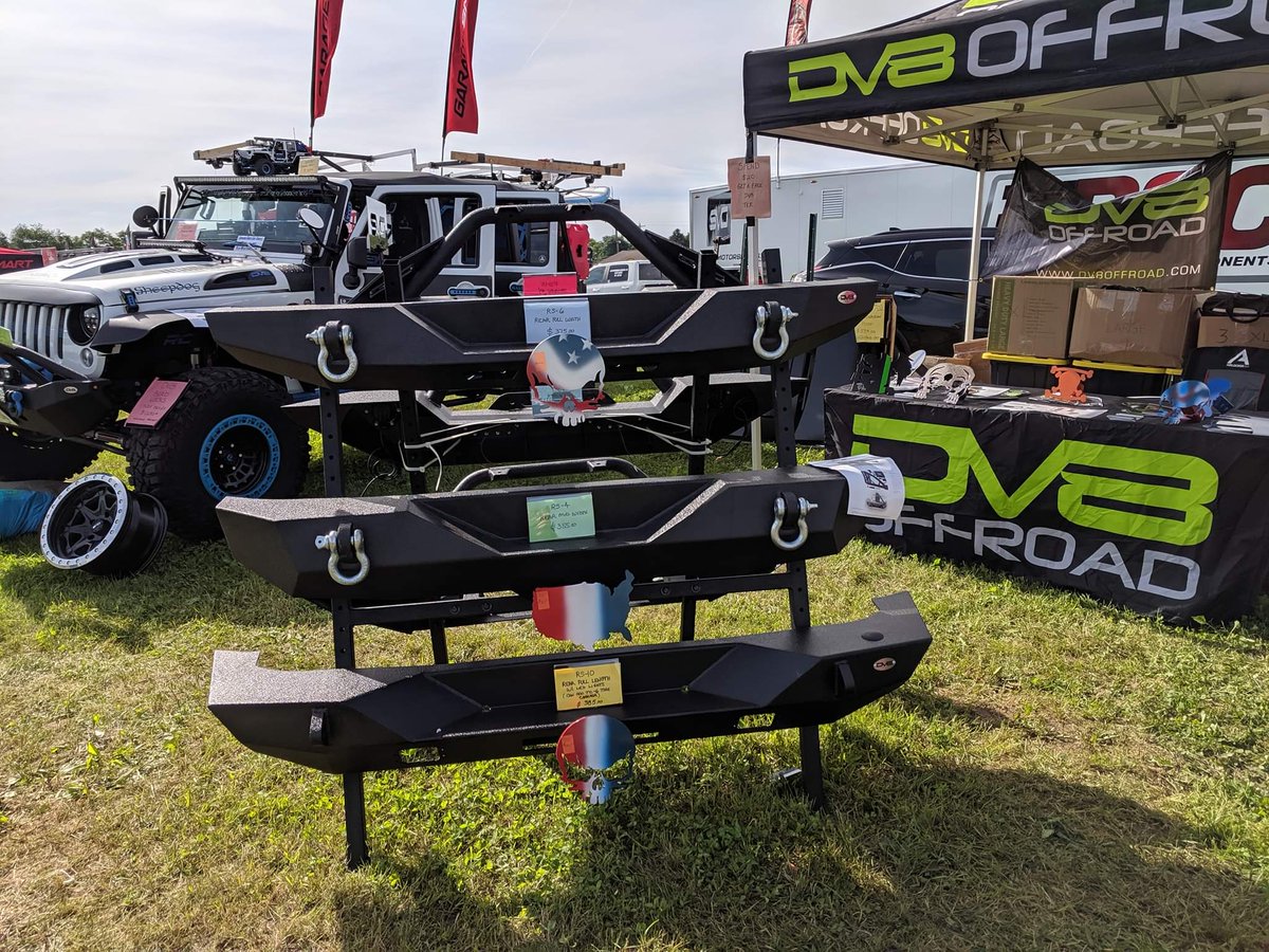 mymetalmadness's tweet photo. Gorgeous day for it... @bantamjeepfest ππ
#bantomjeepfestival #beatbantam #bantom2019 #birthplaceofthejeep #hitchcovers #trailerhitchcovers #metalart #metalwork #cncmachine #mymetalmadness #hitchyaride #embroidery #screenprinting #screenprint #12thstreetemb #Bartact https://t.co/IF9GDh2HQo