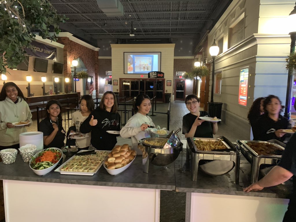 andrewrowan128's tweet image. #Classof2019 #ProjectGraduation at @iPlay_America! @mfsfox