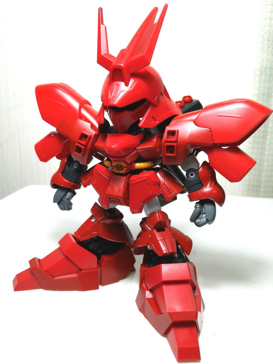こば Sd Love Sdガンダム Sdcs クロスシルエット 俺sd作ってるぜ サザビー ガンプラ ガンプラ改造 イナバウアー問題解決 股関節のボールジョイントの強度不足とばかり思っていたけど 足首に移植したポリパーツの固定が甘かった為と判明