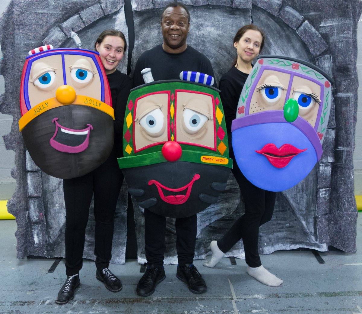 Today's the day #worldpremiere <a href="/bonnetandbelt/">Bonnet and Belt Theatre</a> #millymusical #OnTheGreen <a href="/Stoke_Bruerne/">sex x porn ☔☔</a> <a href="/CRTnotices/">Canal & River Trust</a> <a href="/CRTBoating/">Canal & River Trust Boating</a> 2.30pm free entry/pay what you can. Cast and stunning puppets by <a href="/EntifyStudio/">Deborah Mingham</a> are waiting to welcome you