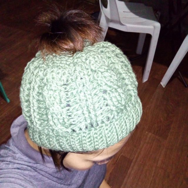 MousanShop's tweet photo. I'm selling Messy Bun Hat / Ponytail Beanie for ₱0. Get it on Shopee now! https://t.co/kfyFj6cqi3 #ShopeePH https://t.co/GSG4KG6l37