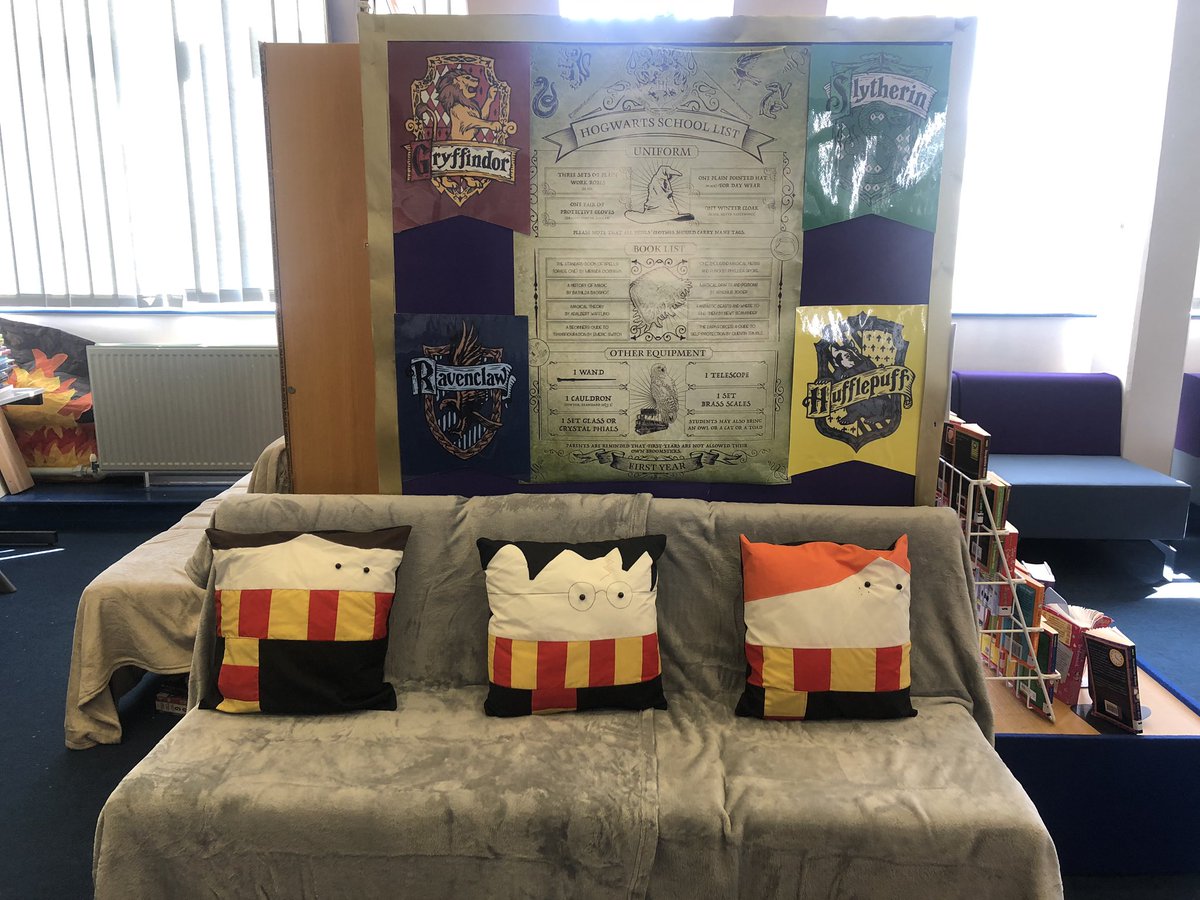MrsCresswell01's tweet photo. Can’t wait to get this club up and running! Thursday lunch time calls all Harry Potter fans! #potterclub #wizards ⚡️ https://t.co/2WS5pL1Im8