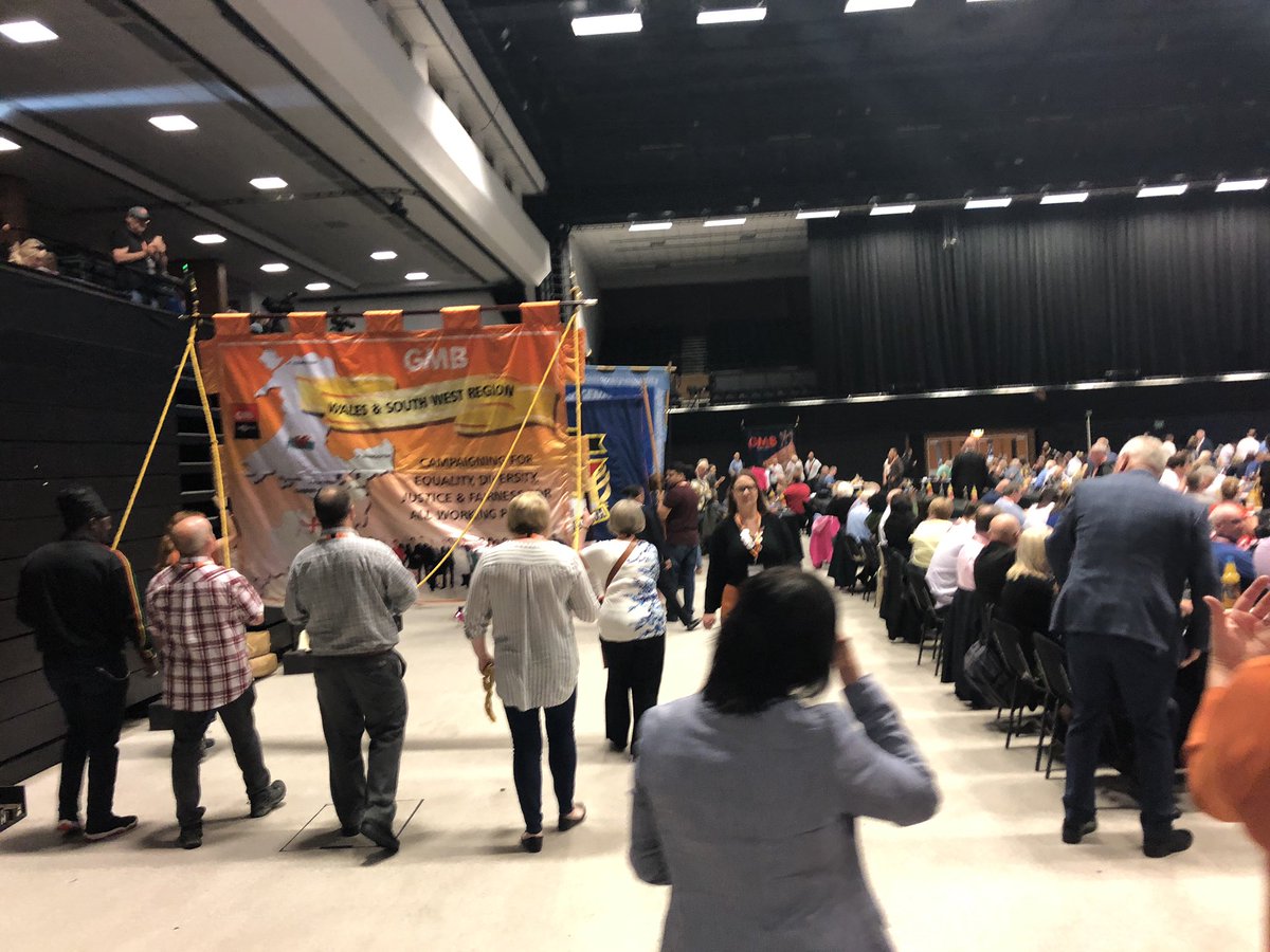 GMBWSW's tweet image. #GMB19 opens with the historic Banner Ceremony to the harmony of Jerusalem. 

A wonderful moment