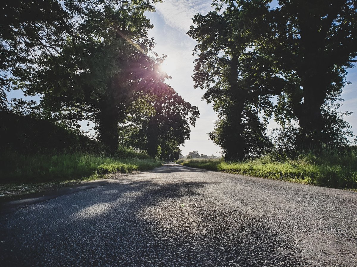 lexspedd's tweet image. Any given Sunday....!
Over slept, left late &amp;amp; grumpy &amp;amp; just wasn&apos;t feeling it when I get out! So cut short, took some pictures &amp;amp; went home. 
Some days it&apos;s just like that! 
#AATR #cycling #cyclistproblems #cycletography #lightroom