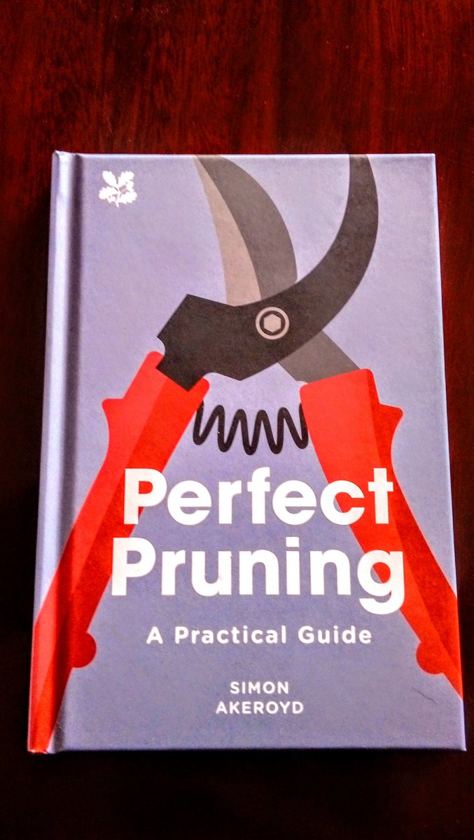 SimonAkeroyd's tweet photo. Perfect Father's Day present for next weekend.
Copy of one of my latest gardening books #PerfectPruning
https://t.co/2WnfHYA1Ff https://t.co/OHmjzvA1bd
