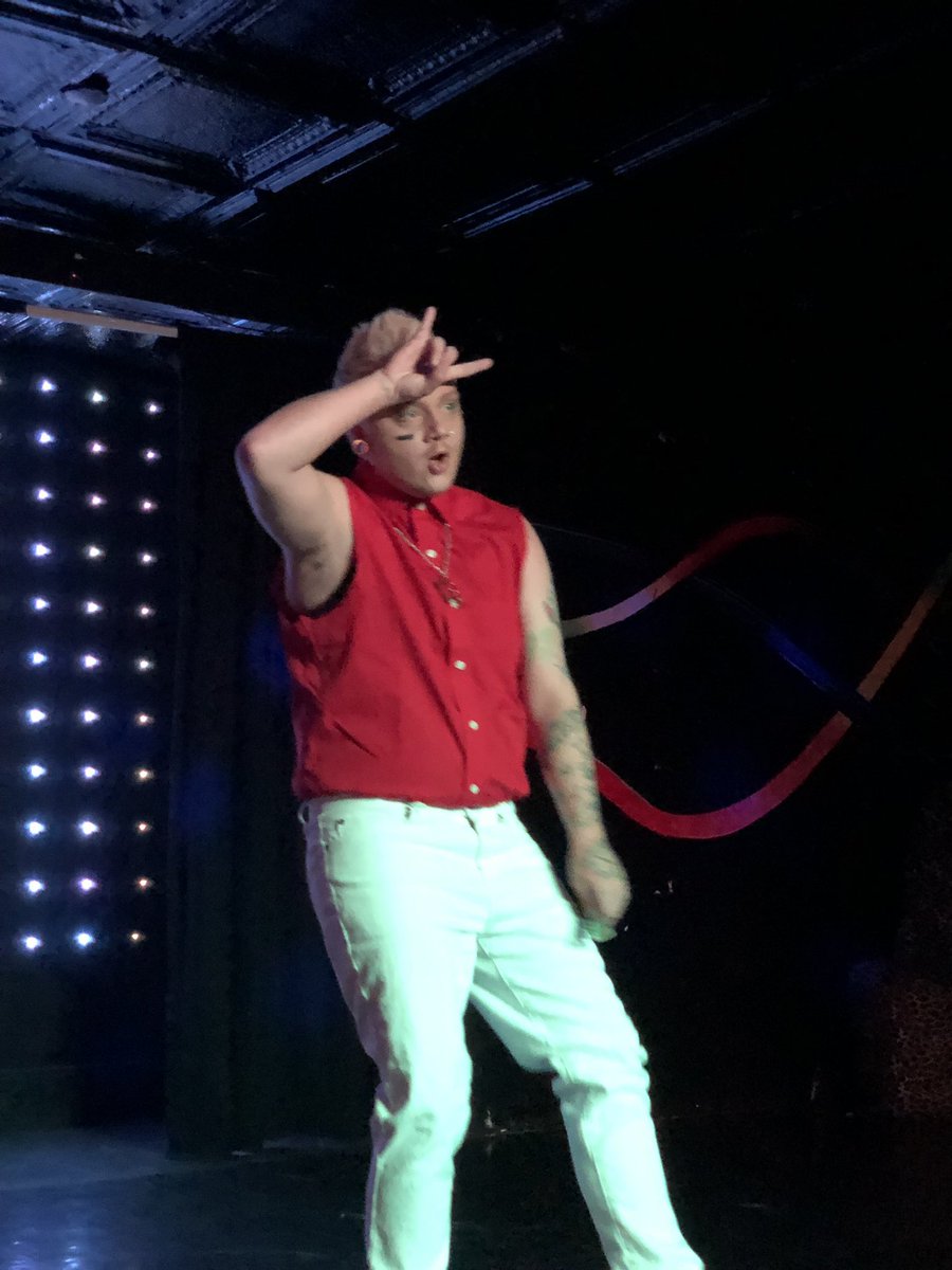 JordanOFTHEYEAR's tweet image. Fuck rap god, I’m the rap devil 😈 @machinegunkelly #mgk #laceup #rapdevil #hoteldiablo