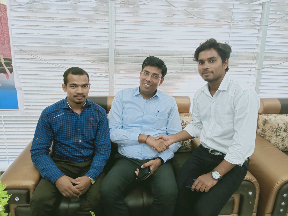 Muja71828394's tweet photo. 1st Seemanchal JNU Alumni meet held at Daftari Palace Hotel. It was great to attend the meet where discussions about all round development of Seemanchal region continued. Gathering was successful in its aim and all took pledge to work for upliftment of the most back word region. https://t.co/6kVV1MYZgq